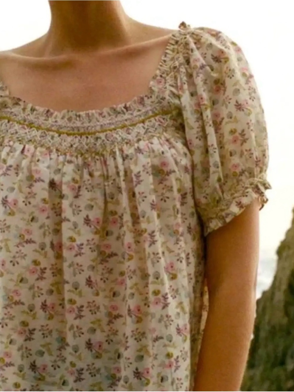 Dôen Portia Top Feathered Floral - Picture 10 of 10
